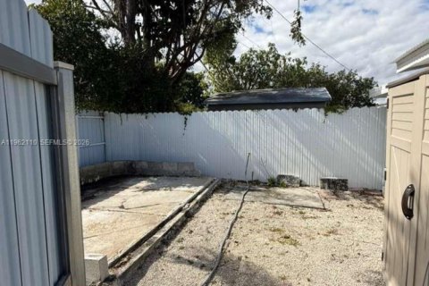 Снять в аренду виллу или дом в Катлер-Бей, Флорида 3 спальни, 146.41м2, № 2024819 - фото 6