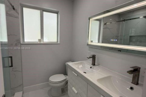 Снять в аренду виллу или дом в Катлер-Бей, Флорида 3 спальни, 146.41м2, № 2024819 - фото 4