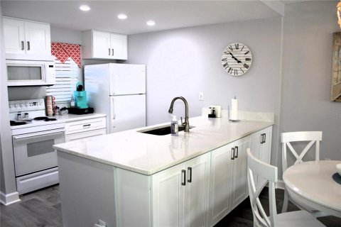 Condominio en venta en Largo, Florida, 2 dormitorios, 81.01 m2 № 1817331 - foto 18