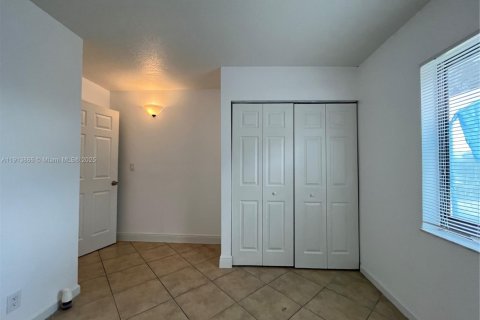 Condominio en alquiler en Sunrise, Florida, 2 dormitorios, 72.46 m2 № 2054274 - foto 6