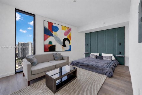 Condominio en alquiler en Miami, Florida, 31.31 m2 № 2252476 - foto 19