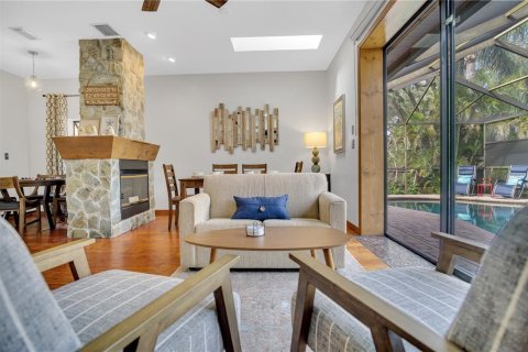 Casa en venta en Palm Harbor, Florida, 3 dormitorios, 167.78 m2 № 1910200 - foto 19