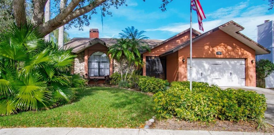 Casa en Palm Harbor, Florida 3 dormitorios, 167.78 m2 № 1910200