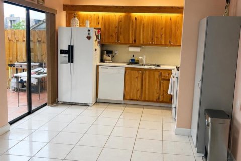 Adosado en venta en Palm Springs, Florida, 2 dormitorios, 117.06 m2 № 2085078 - foto 14