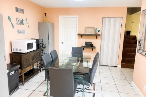 Adosado en venta en Palm Springs, Florida, 2 dormitorios, 117.06 m2 № 2085078 - foto 15