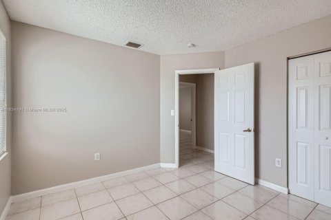 Casa en venta en Miramar, Florida, 4 dormitorios, 220.92 m2 № 1814024 - foto 22