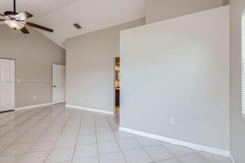 Casa en venta en Miramar, Florida, 4 dormitorios, 220.92 m2 № 1814024 - foto 15