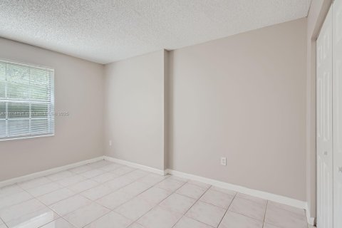 Casa en venta en Miramar, Florida, 4 dormitorios, 220.92 m2 № 1814024 - foto 19