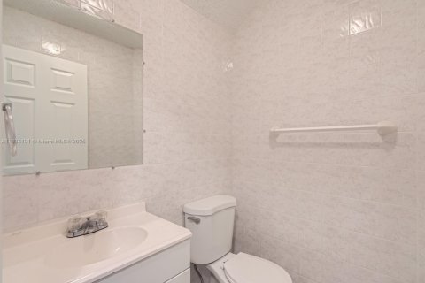 Casa en venta en Miramar, Florida, 4 dormitorios, 220.92 m2 № 1814024 - foto 13