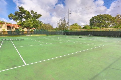 Copropriété à vendre à Pompano Beach, Floride: 1 chambre, 72.93 m2 № 2091348 - photo 5