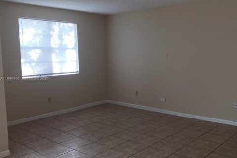 Copropriété à vendre à Pompano Beach, Floride: 1 chambre, 72.93 m2 № 2091348 - photo 10