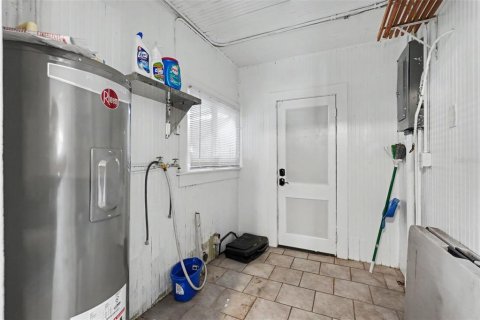 House in Saint Petersburg, Florida 3 bedrooms, 226.03 sq.m. № 2238195 - photo 27