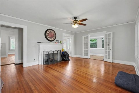 House in Saint Petersburg, Florida 3 bedrooms, 226.03 sq.m. № 2238195 - photo 13