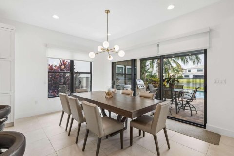 Villa ou maison à vendre à Boca Raton, Floride: 3 chambres, 251.21 m2 № 2414332 - photo 16