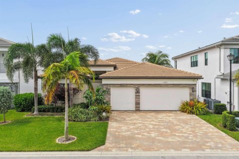 Villa ou maison à vendre à Boca Raton, Floride: 3 chambres, 251.21 m2 № 2414332 - photo 2