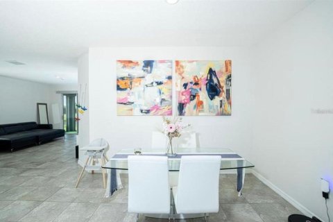 Casa en alquiler en Wesley Chapel, Florida, 3 dormitorios, 147.44 m2 № 2147450 - foto 6