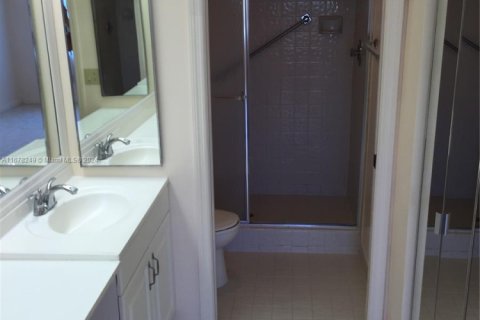 Copropriété à vendre à Tamarac, Floride: 2 chambres, 120.22 m2 № 1859442 - photo 18