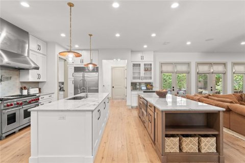 Casa en venta en Winter Park, Florida, 5 dormitorios, 415.18 m2 № 1798296 - foto 5