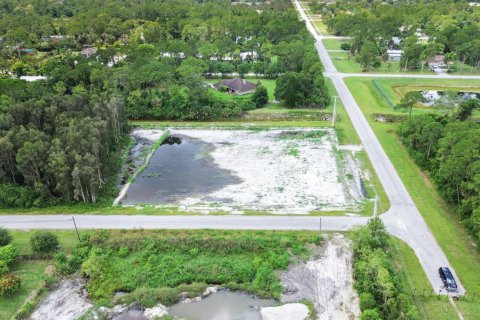 Commercial property in Loxahatchee Groves, Florida № 2191789 - photo 5