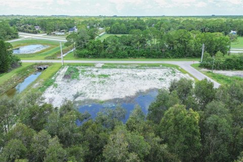Commercial property in Loxahatchee Groves, Florida № 2191789 - photo 10