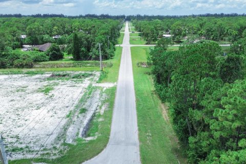 Commercial property in Loxahatchee Groves, Florida № 2191789 - photo 18