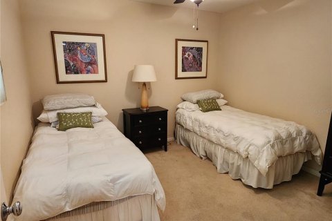 Condo in Saint Petersburg, Florida, 2 bedrooms  № 2205952 - photo 15