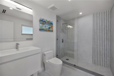 Купить виллу или дом в Корал-Гейблс, Флорида 5 спален, 471.48м2, № 1896568 - фото 28