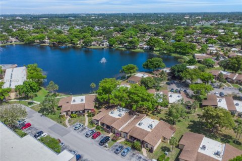 Condo in Hollywood, Florida, 1 bedroom  № 2044493