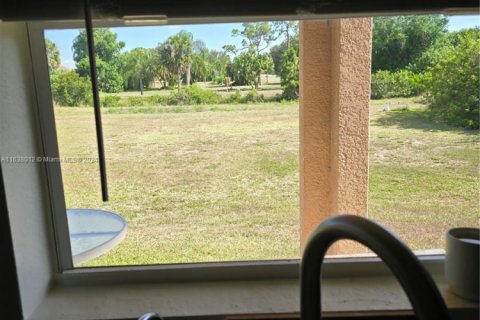 House in Lehigh Acres, Florida 4 bedrooms, 153.29 sq.m. № 1958912 - photo 16