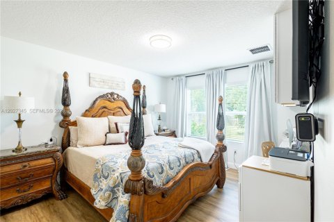 Villa ou maison à vendre à Port St. Lucie, Floride: 4 chambres, 169.73 m2 № 2171916 - photo 20