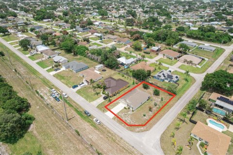 Villa ou maison à vendre à Port St. Lucie, Floride: 4 chambres, 169.73 m2 № 2171916 - photo 9