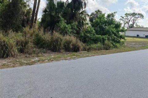 Terreno en Port Charlotte, Florida № 2158758