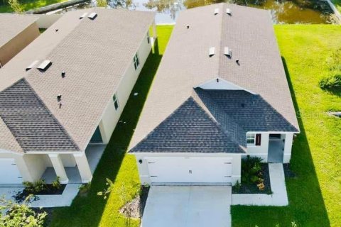 House in Winter Haven, Florida 3 bedrooms, 140.84 sq.m. № 1719657 - photo 3