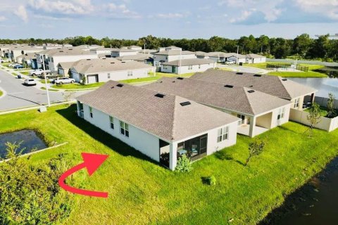 House in Winter Haven, Florida 3 bedrooms, 140.84 sq.m. № 1719657 - photo 6