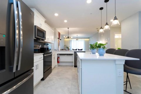 Condo in Kissimmee, Florida, 2 bedrooms in STOREY LAKE  № 1870576 - photo 30