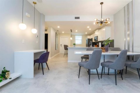 Condo in Kissimmee, Florida, 2 bedrooms in STOREY LAKE  № 1870576 - photo 6