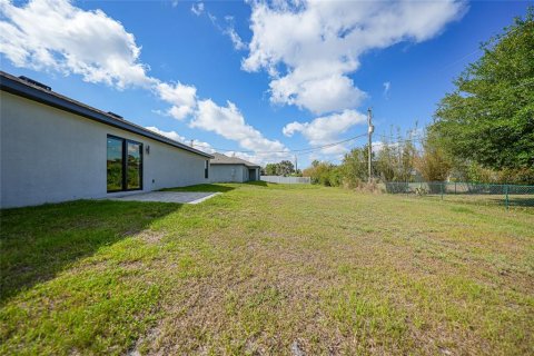 Villa ou maison à vendre à Port Charlotte, Floride: 3 chambres, 134.8 m2 № 2411567 - photo 30