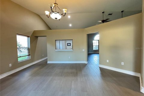 Villa ou maison à louer à Wesley Chapel, Floride: 3 chambres, 151.62 m2 № 2387744 - photo 12