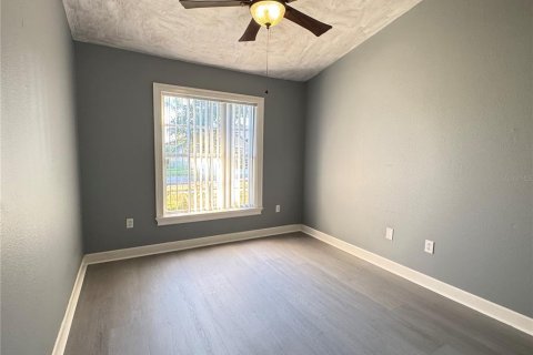 Villa ou maison à louer à Wesley Chapel, Floride: 3 chambres, 151.62 m2 № 2387744 - photo 25