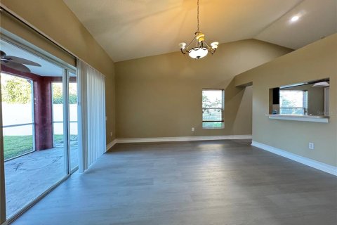 Villa ou maison à louer à Wesley Chapel, Floride: 3 chambres, 151.62 m2 № 2387744 - photo 10