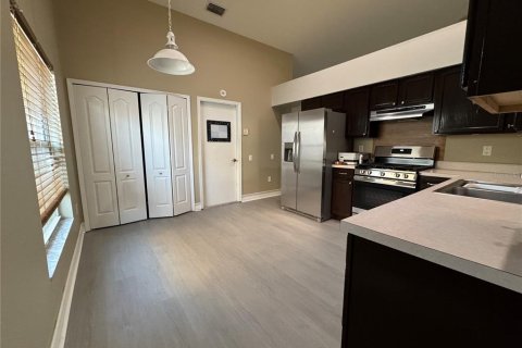 Villa ou maison à louer à Wesley Chapel, Floride: 3 chambres, 151.62 m2 № 2387744 - photo 16
