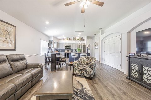 Villa ou maison à vendre à San Antonio, Floride: 3 chambres, 191.84 m2 № 1916089 - photo 14