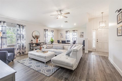 Villa ou maison à vendre à San Antonio, Floride: 3 chambres, 191.84 m2 № 1916089 - photo 2