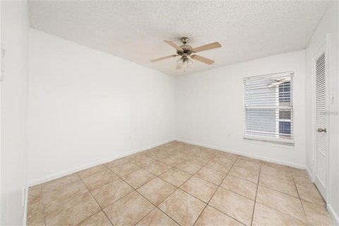Copropriété à louer à Kissimmee, Floride: 2 chambres, 84.54 m2 № 2386522 - photo 11
