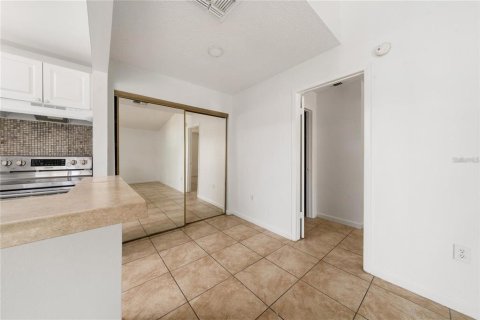 Copropriété à louer à Kissimmee, Floride: 2 chambres, 84.54 m2 № 2386522 - photo 4