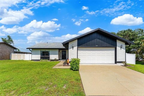 Casa en Deltona, Florida 2 dormitorios, 116.5 m2 № 2386389