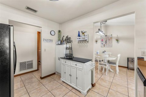 Casa en venta en Deltona, Florida, 2 dormitorios, 116.5 m2 № 2386389 - foto 19