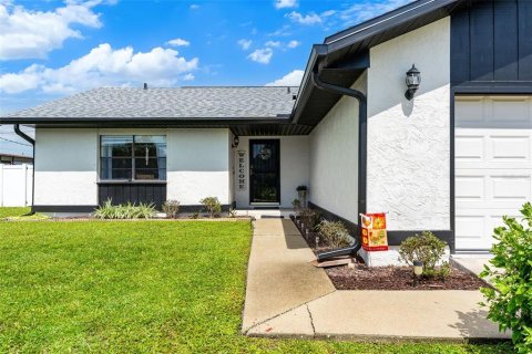 Casa en venta en Deltona, Florida, 2 dormitorios, 116.5 m2 № 2386389 - foto 2