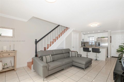 Купить кондоминиум в Майами, Флорида 3 спальни, 88.81м2, № 1923244 - фото 6