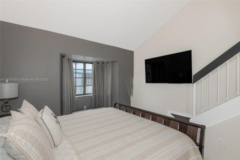 Купить кондоминиум в Майами, Флорида 3 спальни, 88.81м2, № 1923244 - фото 13